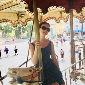 Meet your Posher, Anna